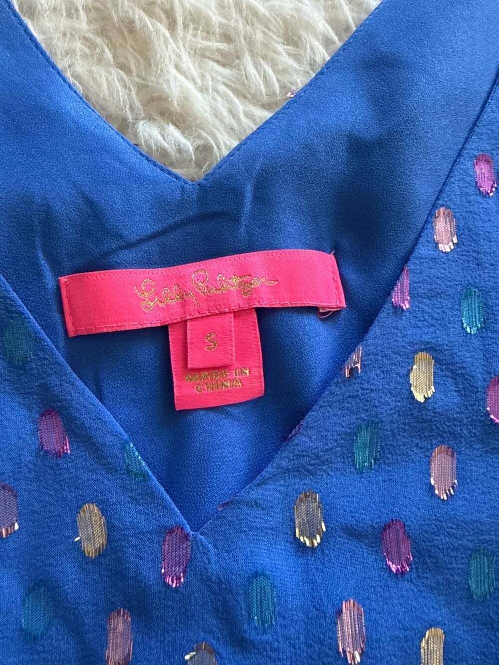 Lilly Pulitzer Florin Silk Sleeveless V-Neck Top Iris Blue Moroccan Metallic Cli - Picture 3 of 6